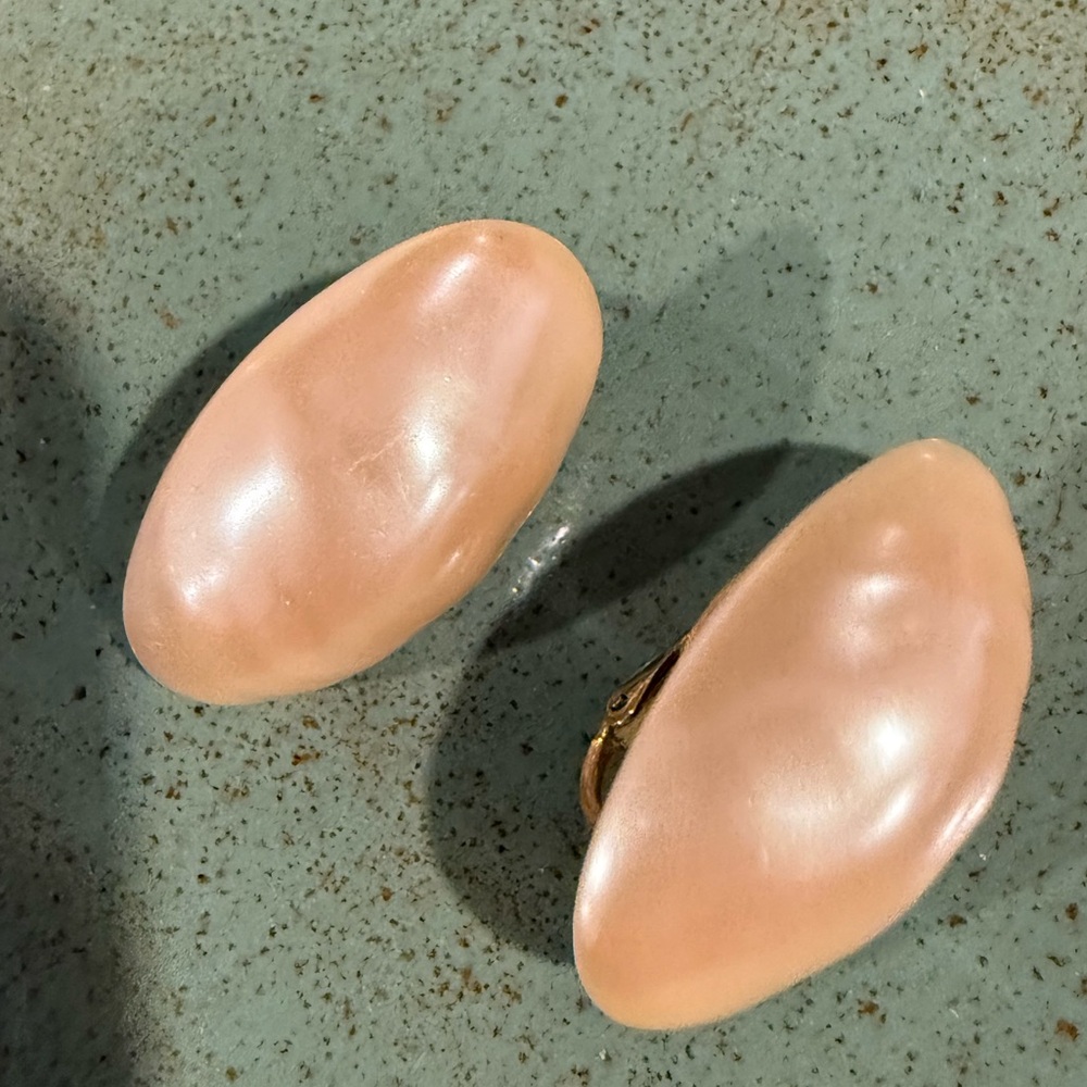 Pearl clip on earrings